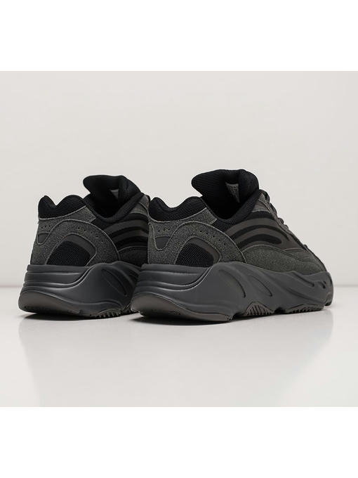 Кроссовки Adidas Yeezy Boost 700 v2 — изображение 3