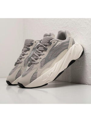 Кроссовки Adidas Yeezy Boost 700 v2