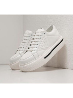 Кроссовки Prada