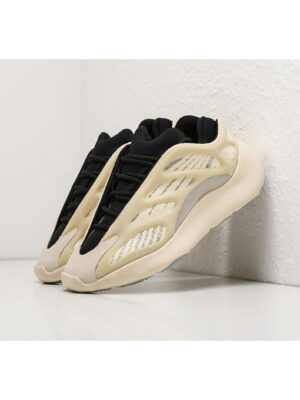 Кроссовки Adidas Yeezy Boost 700 v3