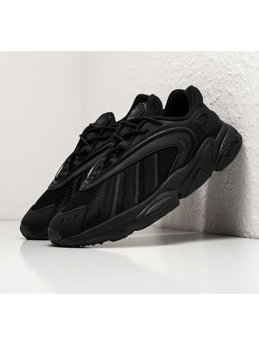 Кроссовки Adidas Oztral
