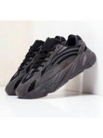 Кроссовки Adidas Yeezy Boost 700 v2