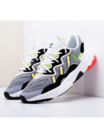 Кроссовки Adidas Ozweego