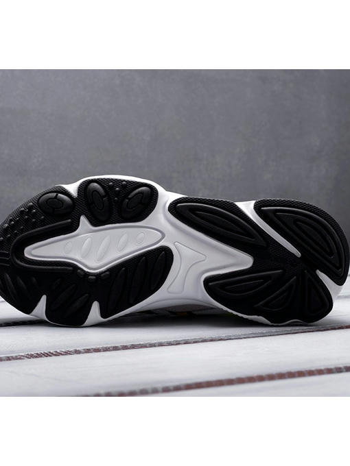 Кроссовки Adidas Ozweego — изображение 4