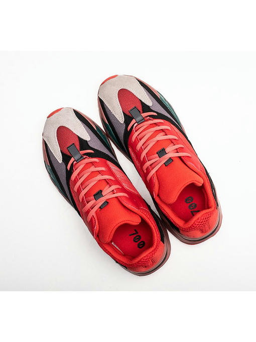 Кроссовки Adidas Yeezy Boost 700 — изображение 2