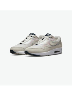 Кроссовки женские Nike Air Max 1 Amd (DQ9326-100)
