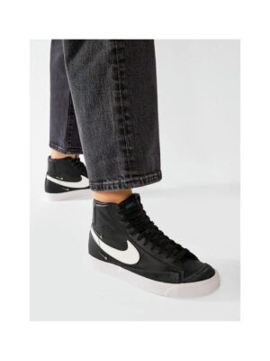 Кеды женские Nike Blazer Mid '77 Se (CZ4627-001)