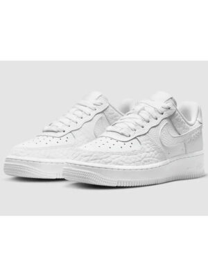 Кроссовки женские Nike Air Force (DZ4711-100)