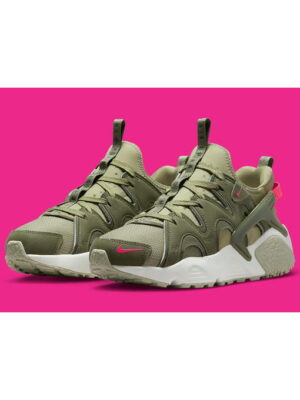 Кроссовки женские Nike Air Huarache Craft (DQ8031-200)