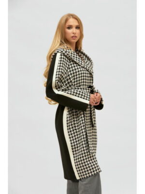 Демисезонное пальто черно-белое