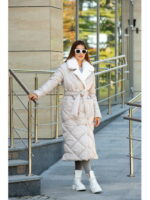 Зимнее пальто молоко