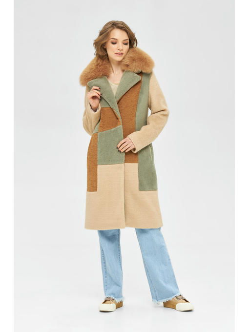 Зимнее пальто бежевое