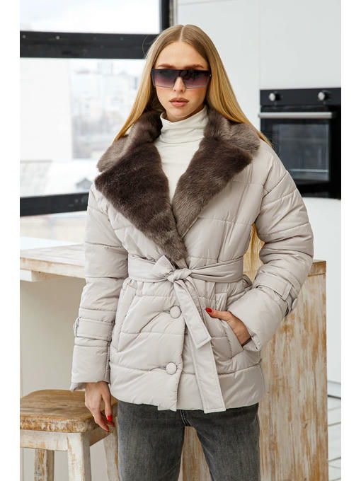 Куртка молоко