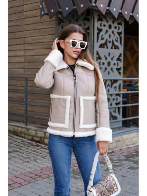 Дубленка бежевая