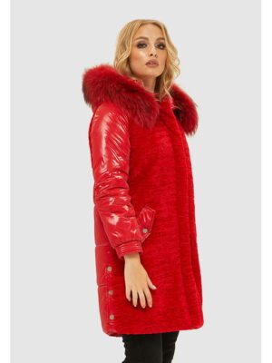 Зимняя куртка красная