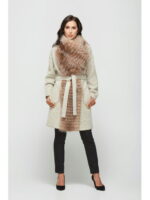 Зимнее пальто бежевое