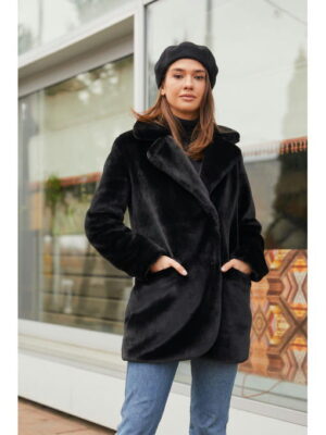 Зимняя шуба черная