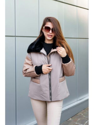 Зимняя куртка бежевая