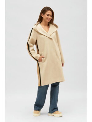 Демисезонное пальто бежевое