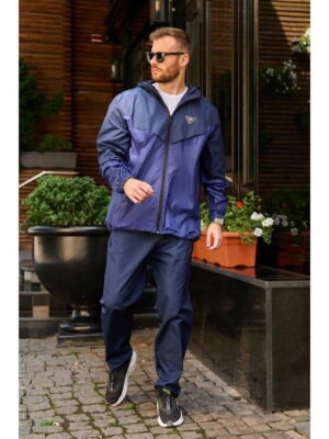 Мужской костюм