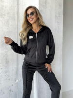 Костюм тройка